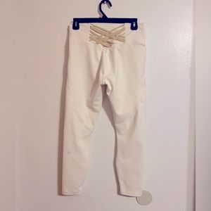 Power Hold Fabletics Leggings cream color